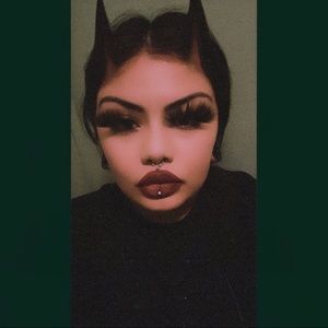 Meet your Posher, Jackeline